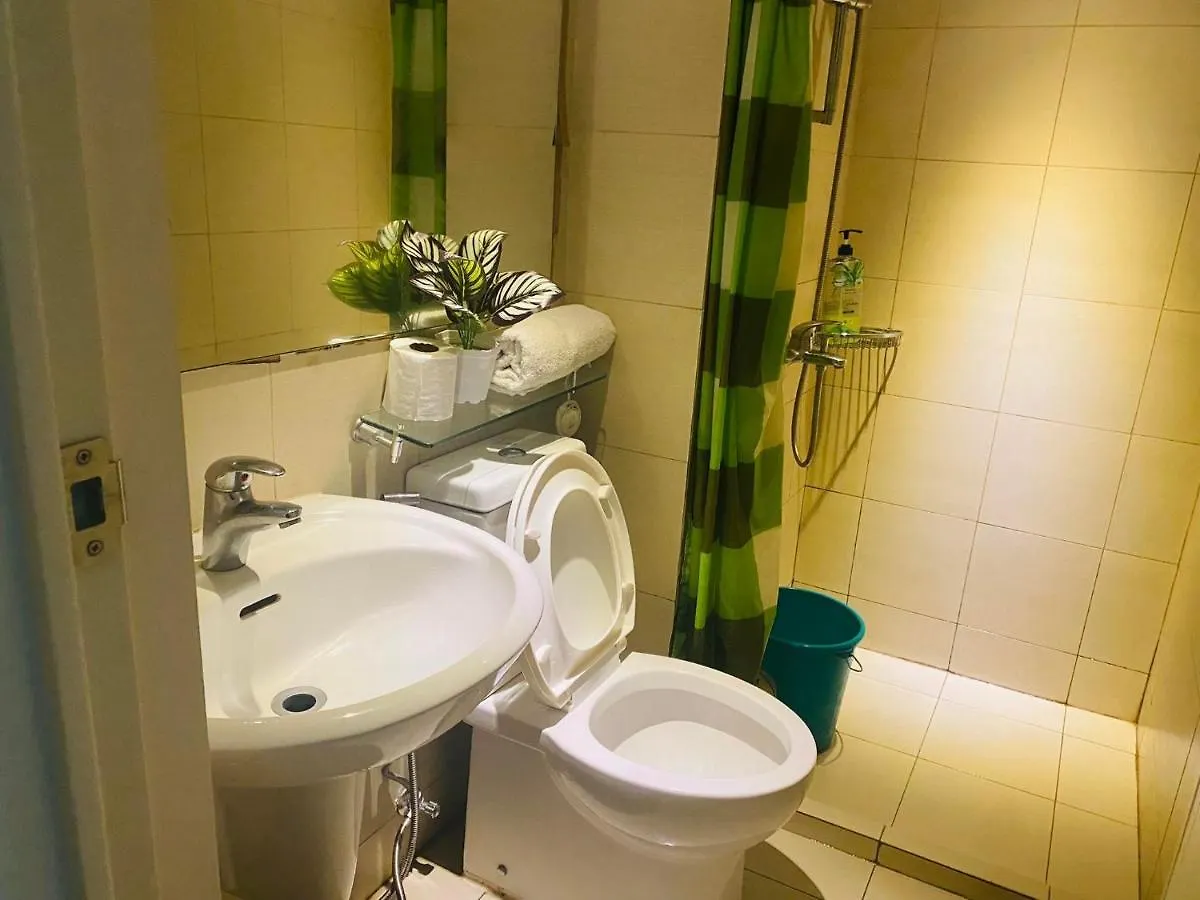 Apartment Azure Urban Residence Resort A9 Near Sm Mall Bicutan W/ Balcony Manila