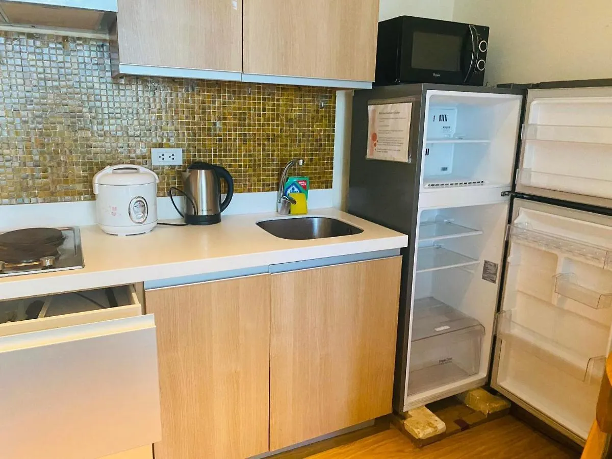 Apartment Azure Urban Residence Resort A9 Near Sm Mall Bicutan W/ Balcony Manila