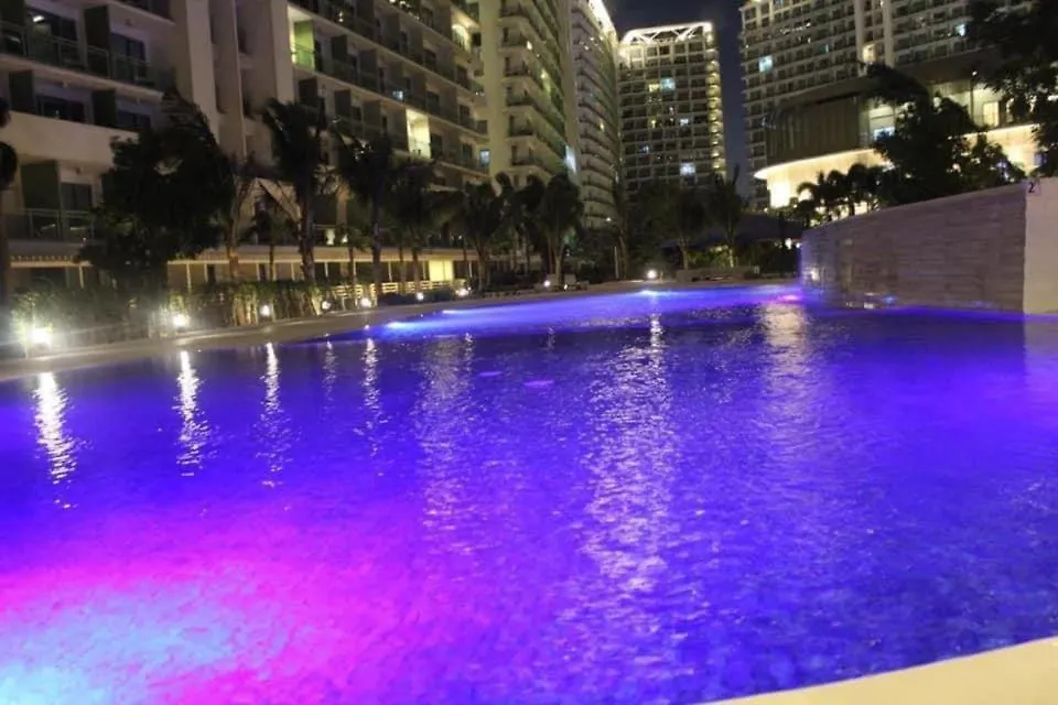 Azure Urban Residence Resort A9 Near Sm Mall Bicutan W/ Balcony Manila Apartment