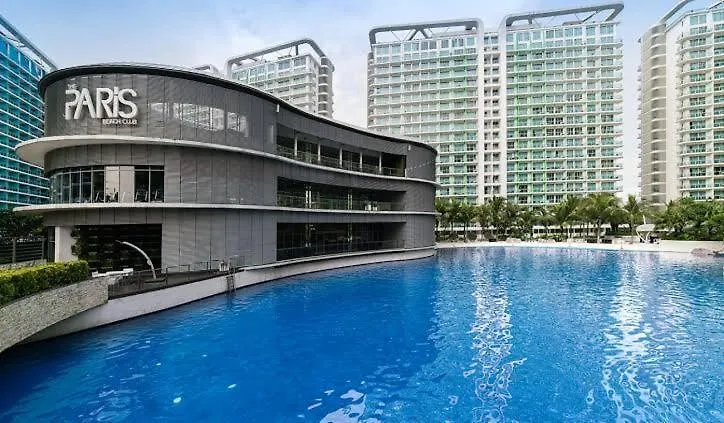 Azure Urban Residence Resort A9 Near Sm Mall Bicutan W/ Balcony Manila 0*,