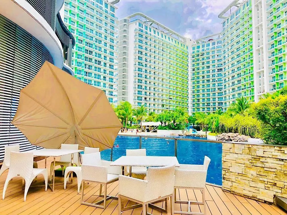 Apartment Azure Urban Residence Resort A9 Near Sm Mall Bicutan W/ Balcony Manila